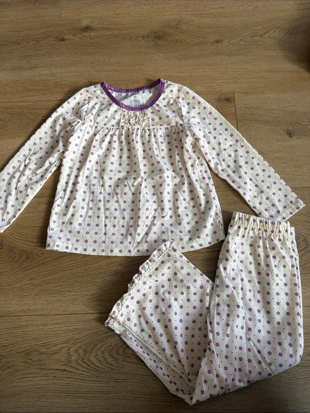 Carters Cream and Purple Floral Kids Pajama Set size 4